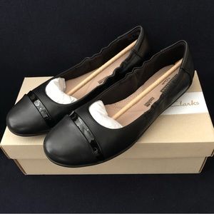 Clarks Black Leather Ballet Flat (NWT)